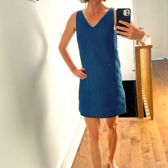 NWOT Club Monaco Blue white Dotted Jacquard Shift Dress sleeveless v neck SZ 0 - Picture 5 of 13